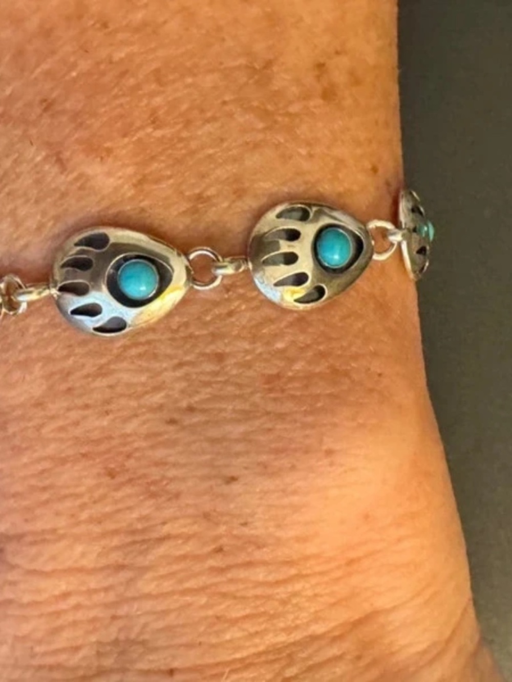 Vintage QT Sterling Silver Bear Paw Link Bracelet – Signed 925 Southwestern